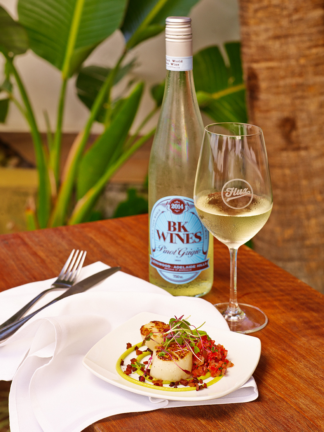 Flux Lounge - seared scallops