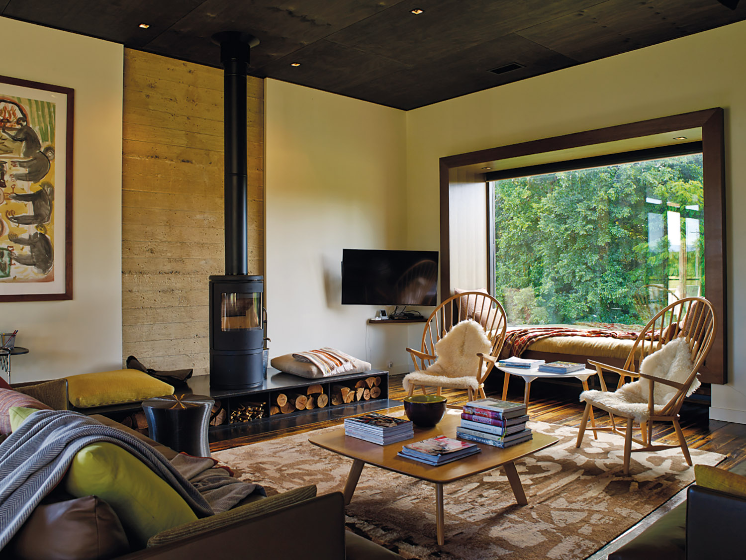 The Sorting Shed, open plan living space with floor to ceiling views